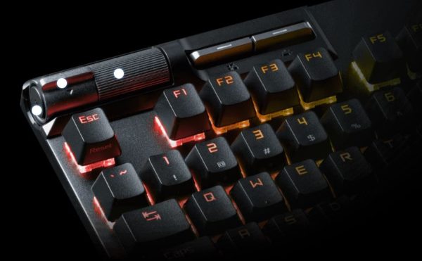 ASUS ROG Strix Flare II Animate www.infinytech-reunion.re