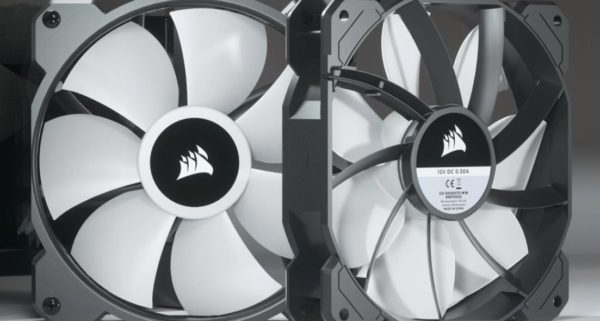 CORSAIR iCUE 4000X RGB Tempered Glass Noir image 03 CORSAIR iCUE 4000X RGB Tempered Glass Noir image 03