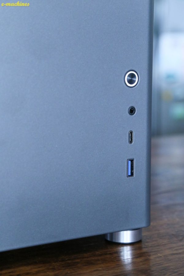 E-MACHINES Gamemax Cube Spark i5-12600K et RTX 4060Ti www.infinytech-reunion.re E-MACHINES Gamemax Cube Spark i5-12600K et RTX 4060Ti www.infinytech-reunion.re