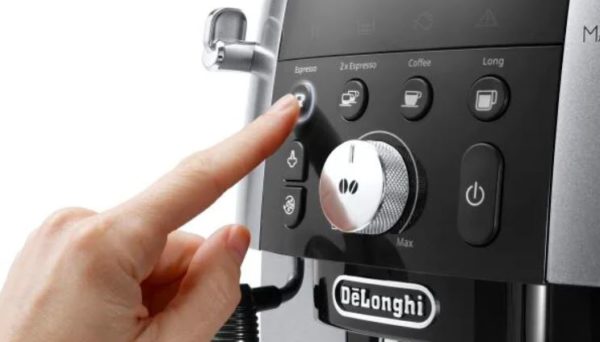DELONGHI Magnifica S ECAM250.23.SB image 01 DELONGHI Magnifica S ECAM250.23.SB image 01