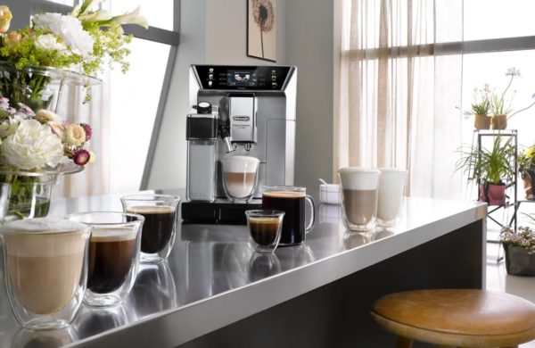 DELONGHI PrimaDonna Class ECAM550.85MS image 01 DELONGHI PrimaDonna Class ECAM550.85MS image 01