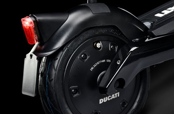 DUCATI PRO 3 image 04 DUCATI PRO 3 image 04