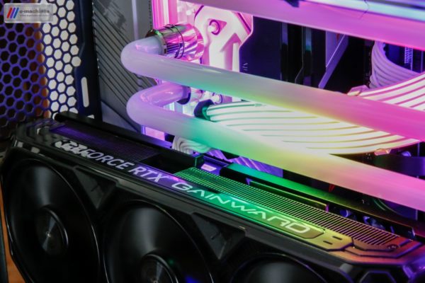 E-MACHINES LIAN LI Mini i7-14700KF et RTX 4080 Gainward www.infinytech-reunion.re E-MACHINES LIAN LI Mini i7-14700KF et RTX 4080 Gainward www.infinytech-reunion.re