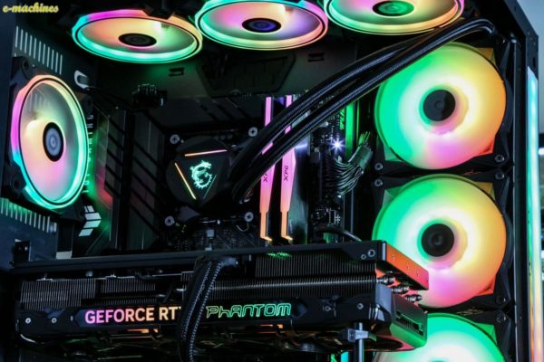 E-MACHINES M.RED Crystal i7-13700K et RTX 4080 Phantom www.infinytech-reunion.re
