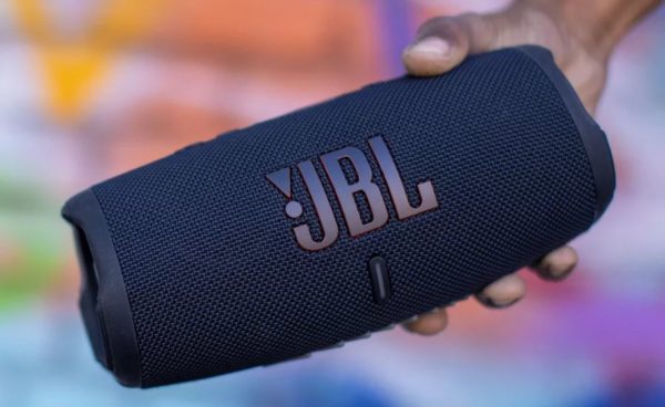 JBL Charge 5 image 02