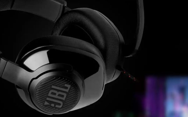 JBL Quantum 300 www.infinytech-reunion.re JBL Quantum 300 www.infinytech-reunion.re