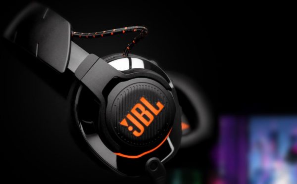 JBL Quantum 800 www.infinytech-reunion.re JBL Quantum 800 www.infinytech-reunion.re