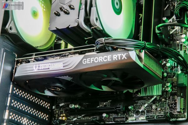 E-MACHINES KOLINK Observatory HF Glass i5-14400F et RTX 4060Ti E-MACHINES KOLINK Observatory HF Glass i5-14400F et RTX 4060Ti