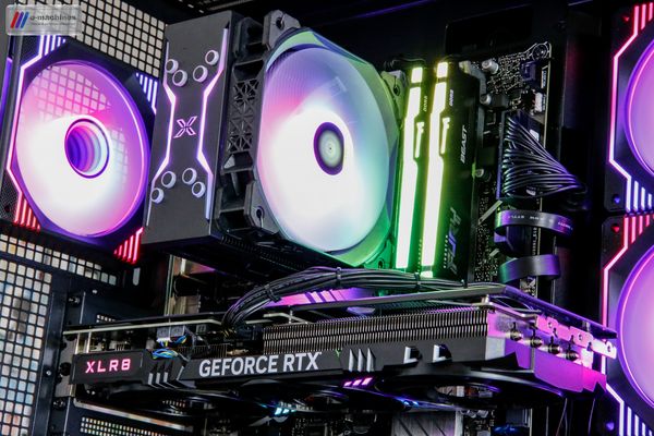 E-MACHINES KOLINK Unity Arena i5-14500 et RTX 4070 SUPER E-MACHINES KOLINK Unity Arena i5-14500 et RTX 4070 SUPER