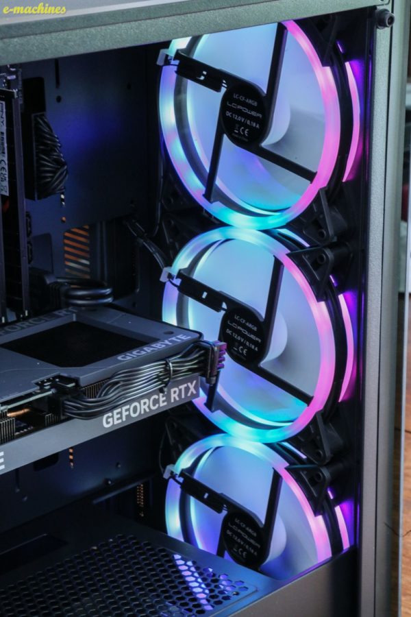 E-MACHINES BE LC-POWER Gaming 803B i5-13400F www.infinytech-reunion.re