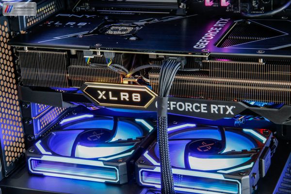 E-MACHINES M.RED Radiant X i7-14700KF et RTX 4080 SUPER E-MACHINES M.RED Radiant X i7-14700KF et RTX 4080 SUPER