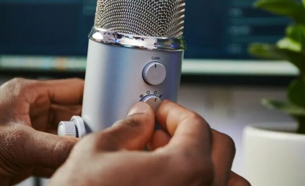 Microphone LOGITECH Yeti Microphone LOGITECH Yeti