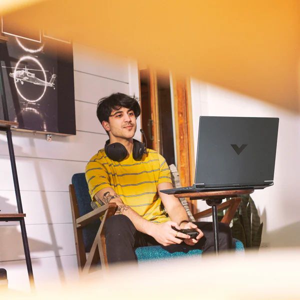 HP Victus Gaming www.infinytech-reunion.re HP Victus Gaming www.infinytech-reunion.re