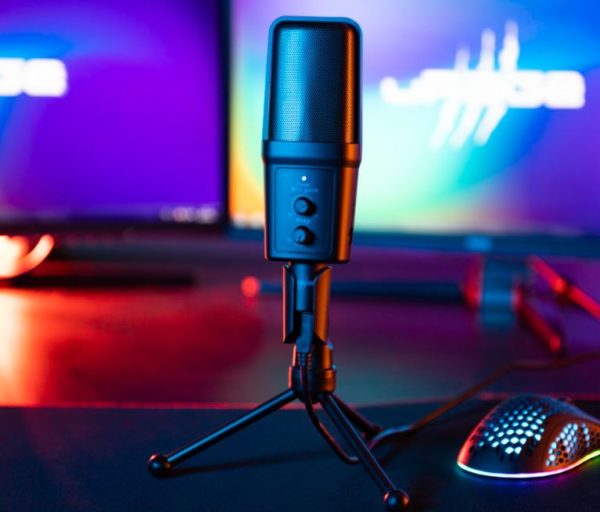 Microphone de jeu HAMA uRage Stream 700 HD www.infinytech-reunion.re Microphone de jeu HAMA uRage Stream 700 HD www.infinytech-reunion.re