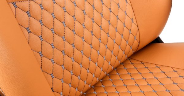 NOBLECHAIRS ICON Cuir Noir Cognac image 01