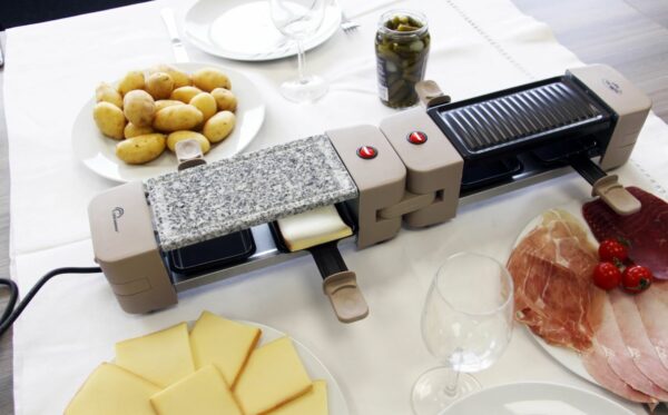 Raclette LITTLE BALANCE “Meuuuh” - Pour 4 Personnes - Poêlons Antiadhésifs Sans PFAS - 800 W - Design Fun Et Compact