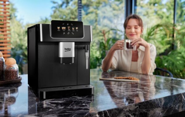 Machine expresso avec broyeur BEKO CEG7302B