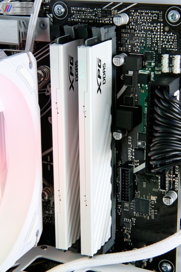 E-MACHINES Spirit of Gamer Spectra Artic i5-13400F et RTX 4070 E-MACHINES Spirit of Gamer Spectra Artic i5-13400F et RTX 4070