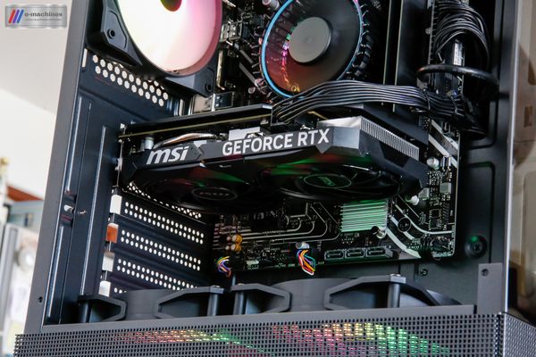 E-MACHINES SPIRIT of GAMER Spectra Dark i5-14400F et RTX 4060 E-MACHINES SPIRIT of GAMER Spectra Dark i5-14400F et RTX 4060