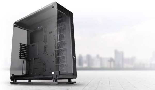 THERMALTAKE Core P8 TG Noir image 02 THERMALTAKE Core P8 TG Noir image 02
