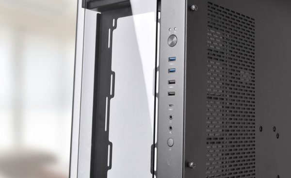 THERMALTAKE Core P8 TG Noir image 06 THERMALTAKE Core P8 TG Noir image 06