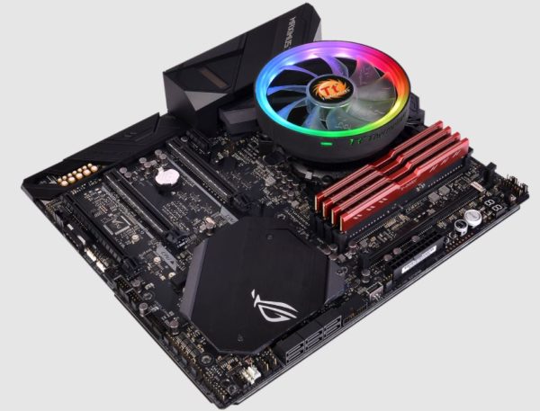 THERMALTAKE UX100 ARGB image 04