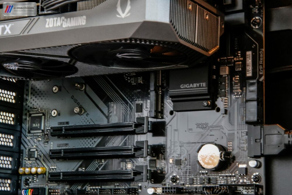 E-MACHINES NEW1 Bois Ryzen7 8700F et RTX 5060ti 16Go E-MACHINES NEW1 Bois Ryzen7 8700F et RTX 5060ti 16Go